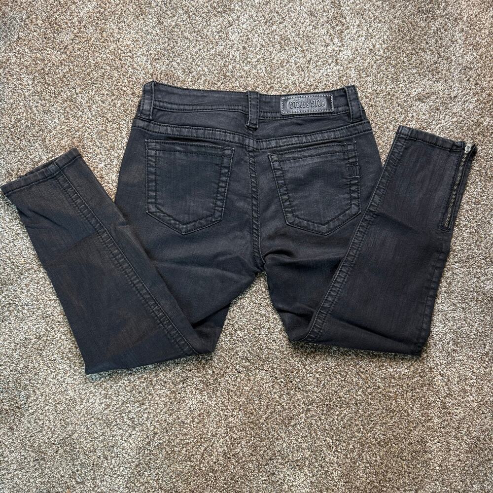 Miss Me Black Mid-Rise Crop Skinny Subtle Shine Zipper Ankles Grunge Jean Trendy